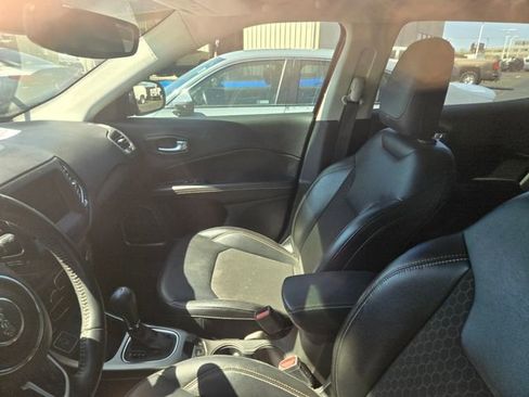 Used 2021 Jeep Compass Latitude w/ Sun and Sound Group image 8