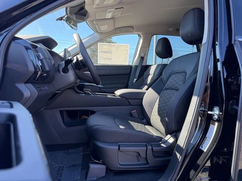 New 2026 Nissan Pathfinder S image 11