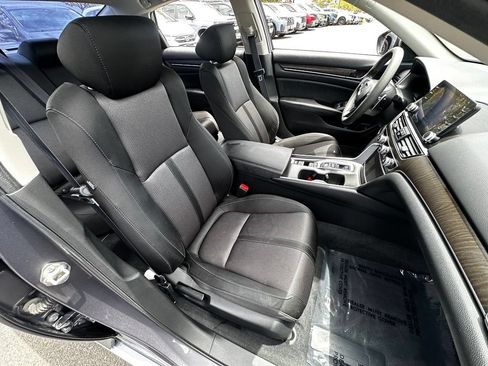 Used 2020 Honda Accord EX image 14