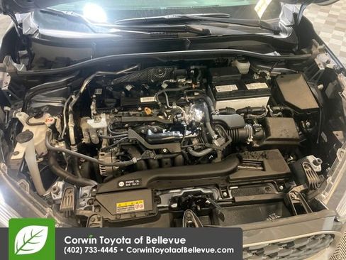Used 2025 Toyota Corolla Cross XLE image 22