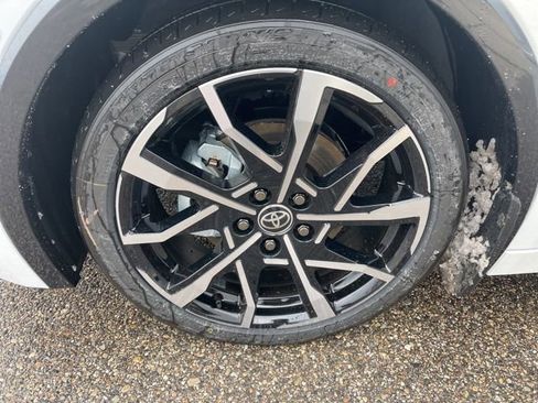 New 2026 Toyota Prius Plug-In Hybrid image 27