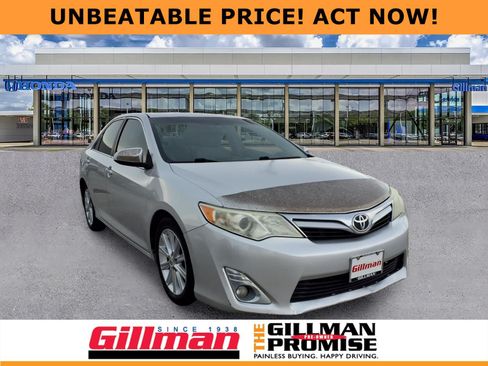 Used 2012 Toyota Camry XLE FWD image 1