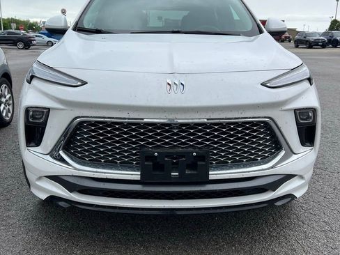 Used 2025 Buick Encore GX Avenir w/ Avenir Technology Package FWD image 2