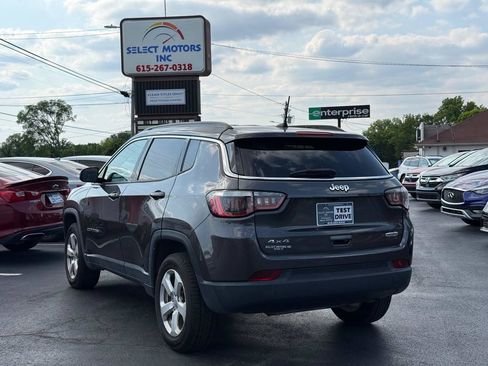 Used 2018 Jeep Compass Latitude w/ Popular Equipment Group AWD/4WD image 4