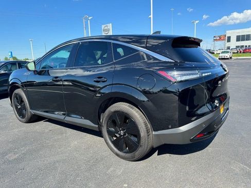 Used 2025 Nissan Murano SV AWD/4WD image 5
