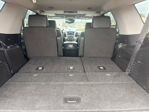 Used 2020 GMC Yukon Denali w/ Denali Premium Package image 8