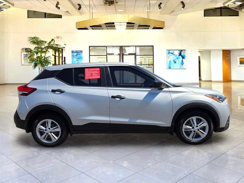 Certified 2020 Nissan Kicks S FWD image 4