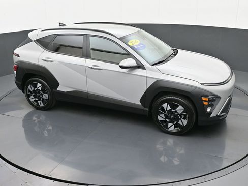 Certified 2025 Hyundai Kona SEL FWD image 30