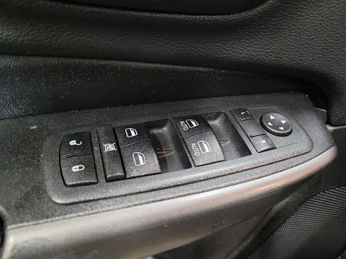 Used 2019 Jeep Cherokee Limited AWD/4WD image 27