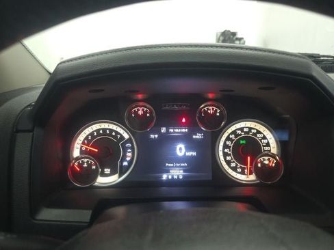 Used 2016 RAM 1500 Laramie w/ Convenience Group AWD/4WD image 32