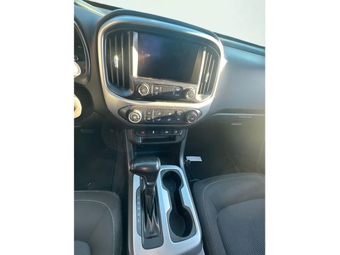 Used 2020 Chevrolet Colorado LT RWD image 11