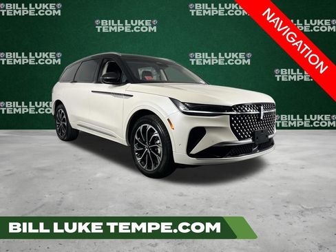 Used 2024 Lincoln Nautilus Reserve AWD/4WD image 1