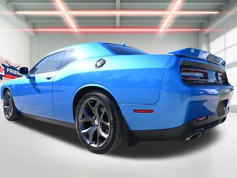 Used 2015 Dodge Challenger SXT Plus RWD image 2