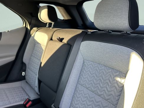 Used 2024 Chevrolet Equinox LS w/ LS Convenience Package image 27