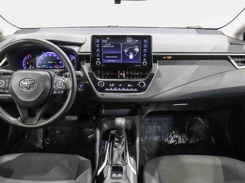 Used 2022 Toyota Corolla LE FWD image 12