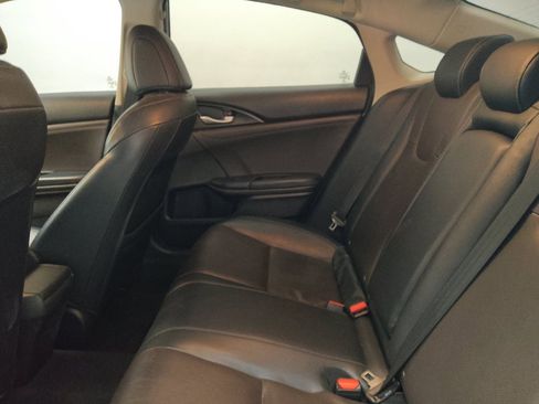 Used 2019 Honda Insight Touring image 18