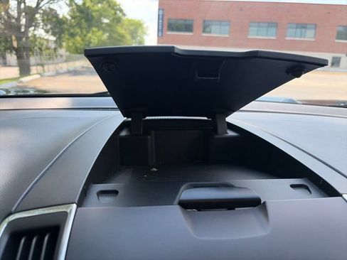 Used 2018 Ford Edge Titanium w/ Equipment Group 301A AWD/4WD image 17