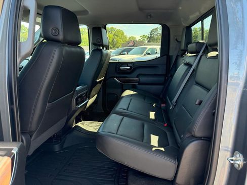 Used 2019 GMC Sierra 1500 SLT w/ SLT Premium Package AWD/4WD image 10