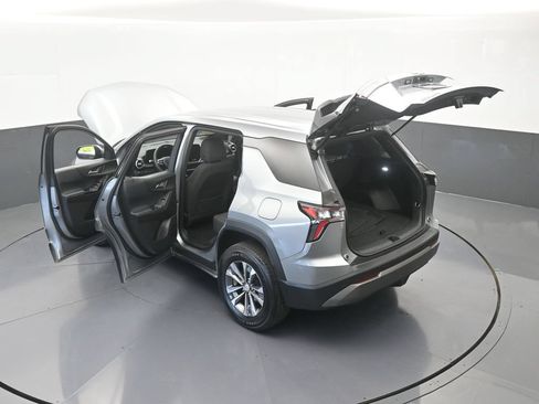 Used 2026 Chevrolet Equinox LT FWD image 62