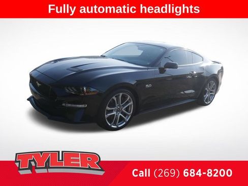 Used 2019 Ford Mustang GT Premium RWD image 3