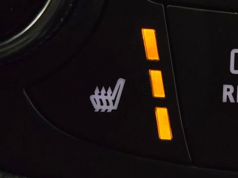 Used 2022 Chevrolet Equinox RS image 5