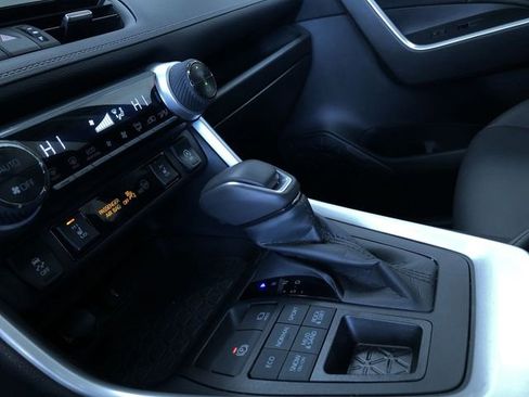 Certified 2022 Toyota RAV4 XLE Premium image 29