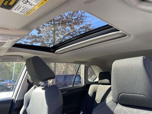 Used 2024 Toyota RAV4 XLE image 18