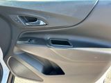 Used 2021 Chevrolet Equinox LT image 3