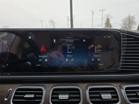 New 2026 Mercedes-Benz GLE 450 4MATIC image 28