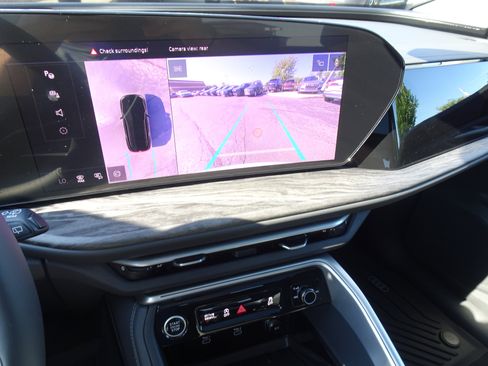 Certified 2025 Audi Q5 Premium Plus w/ Premium Plus AWD/4WD image 15