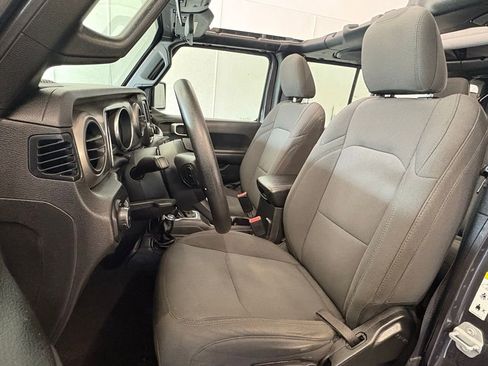 Used 2018 Jeep Wrangler Unlimited Sport AWD/4WD image 12