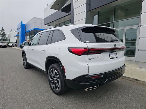 New 2025 Buick Enclave Sport Touring w/ Super Cruise Package image 5