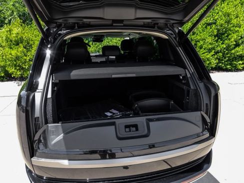 New 2026 Land Rover Range Rover SE AWD/4WD image 69