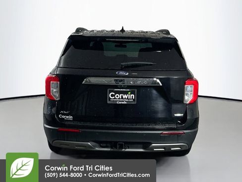 Used 2020 Ford Explorer XLT w/ Equipment Group 202A image 13
