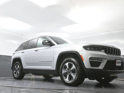 Used 2024 Jeep Grand Cherokee Limited 4xe AWD/4WD image 55
