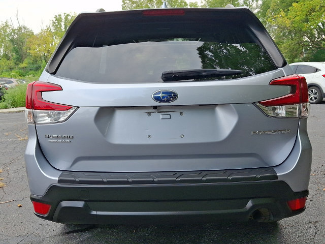 Used 2019 Subaru Forester Premium AWD/4WD image 7