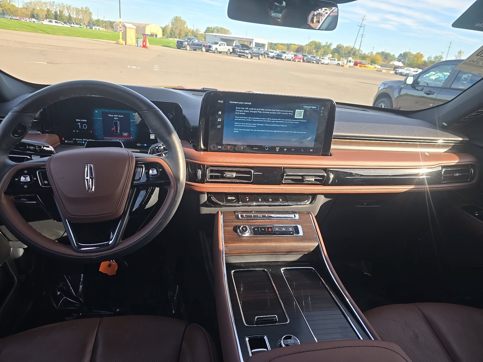 Used 2026 Lincoln Aviator Reserve AWD/4WD image 13