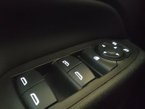 Used 2023 Chevrolet Equinox LT FWD image 27