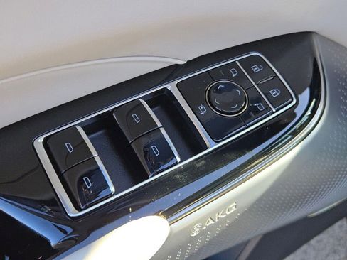 New 2026 Cadillac Lyriq Premium Luxury AWD/4WD image 23