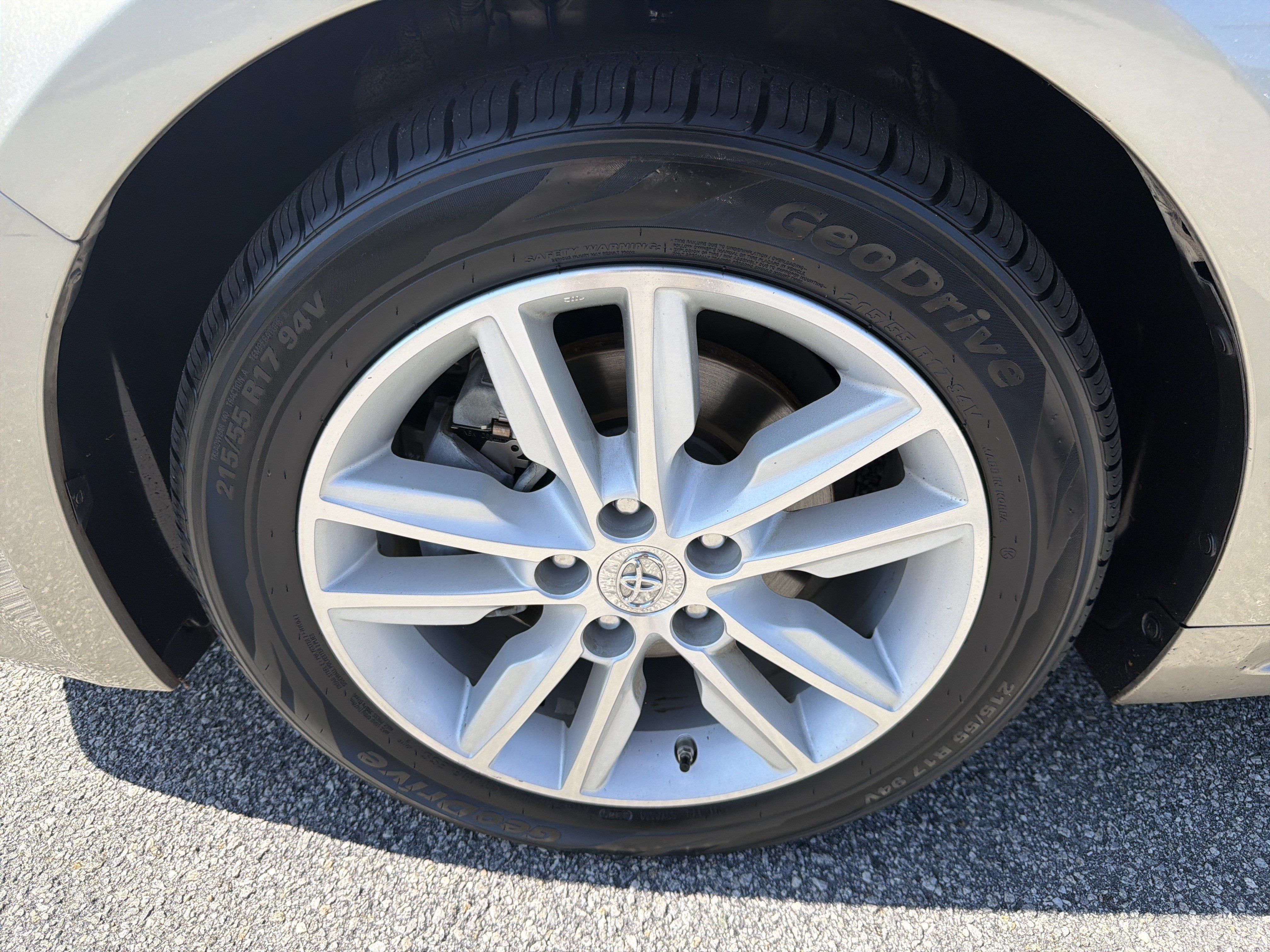 Used 2014 Toyota Avalon XLE FWD image 21