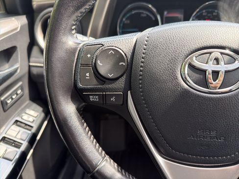 Used 2016 Toyota RAV4 Limited w/ Advanced Technology Package AWD/4WD image 19
