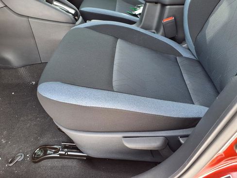 New 2025 Nissan Versa SV w/ Trunk Package image 29