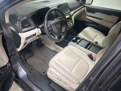 Used 2025 Honda Odyssey EX-L image 2