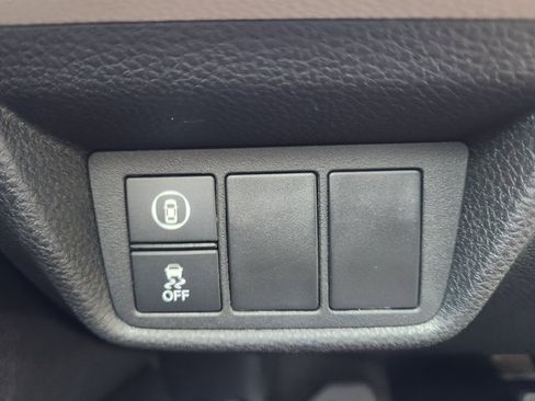 Used 2018 Honda Accord LX image 26