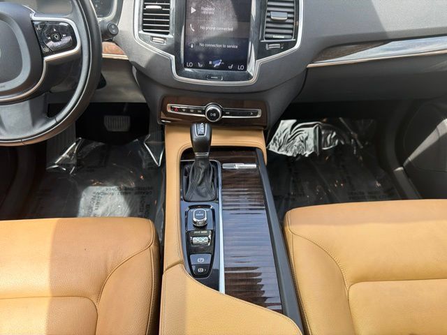 Used 2016 Volvo XC90 T6 Momentum AWD/4WD image 9