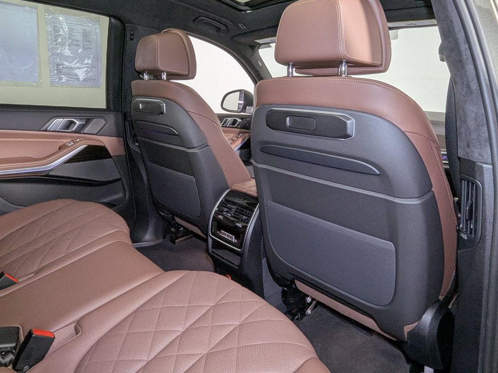 Certified 2025 BMW X7 xDrive40i AWD/4WD image 46
