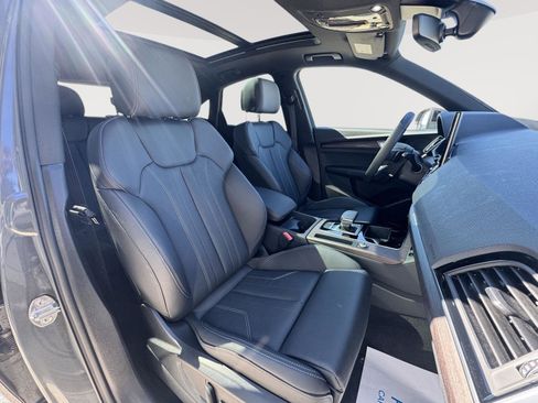 Used 2025 Audi Q5 2.0T Premium image 24