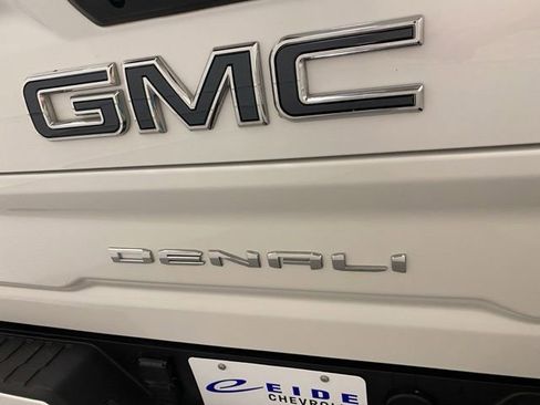 Used 2024 GMC Sierra 3500 Denali Ultimate AWD/4WD image 27