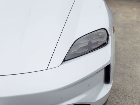 Certified 2025 Porsche Taycan RWD image 16