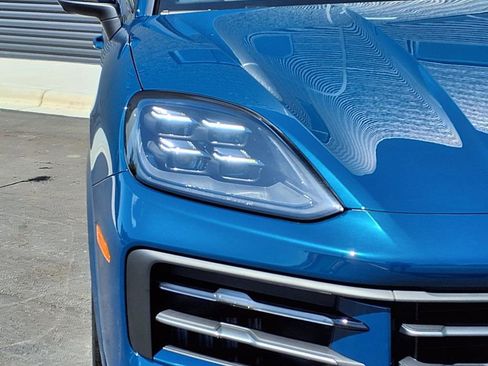 New 2025 Porsche Cayenne S image 33